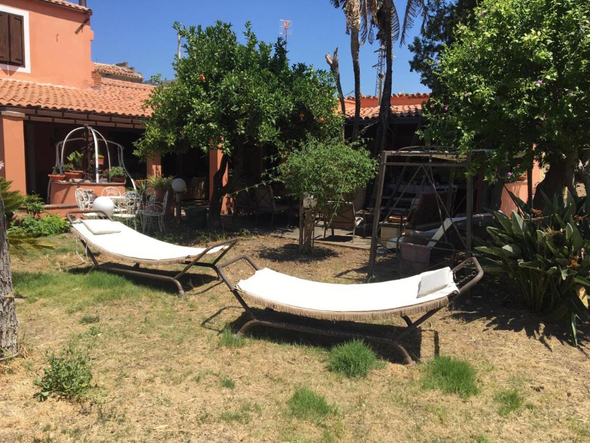 B B Casa Vacanze Il Pino Di Pino Lascari Eksteriør bilde